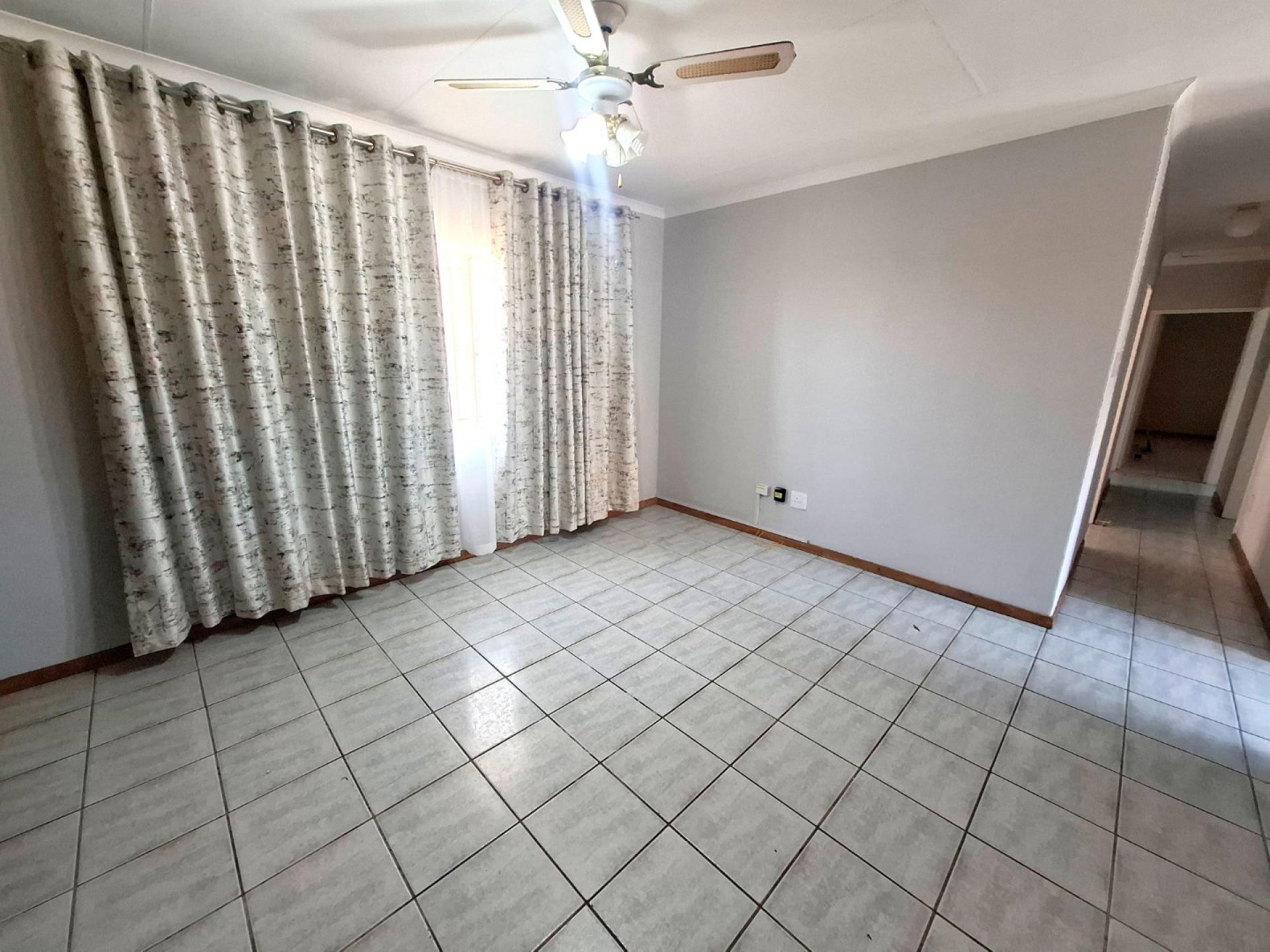  of property in Bendor