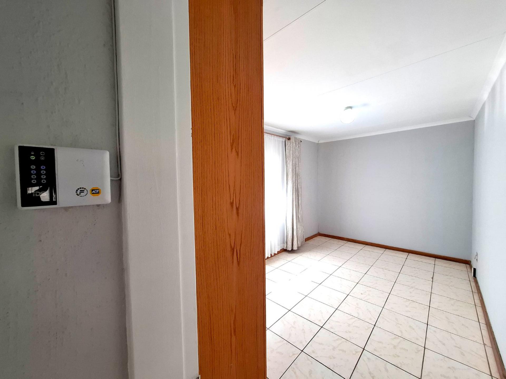  of property in Bendor