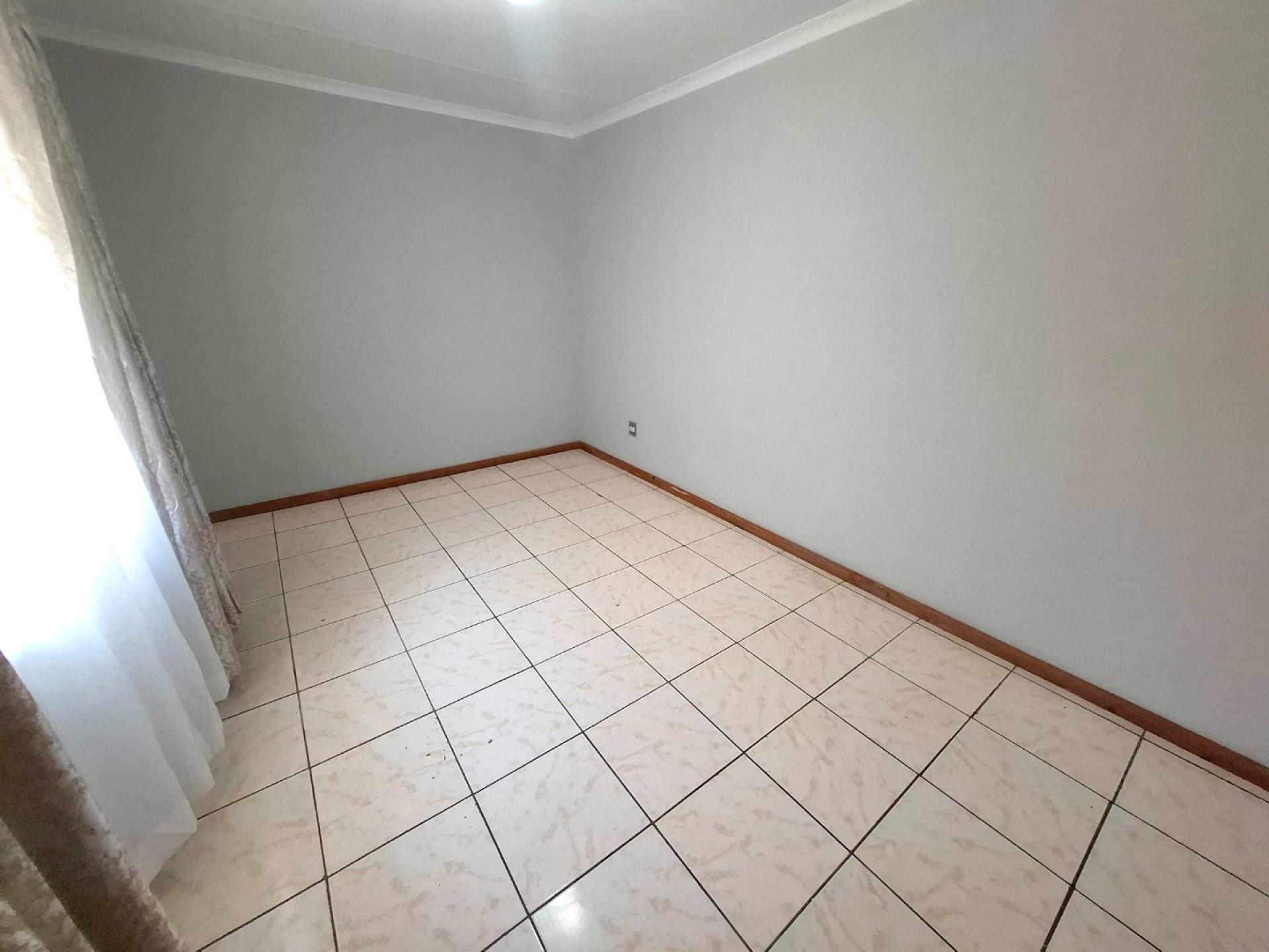  of property in Bendor