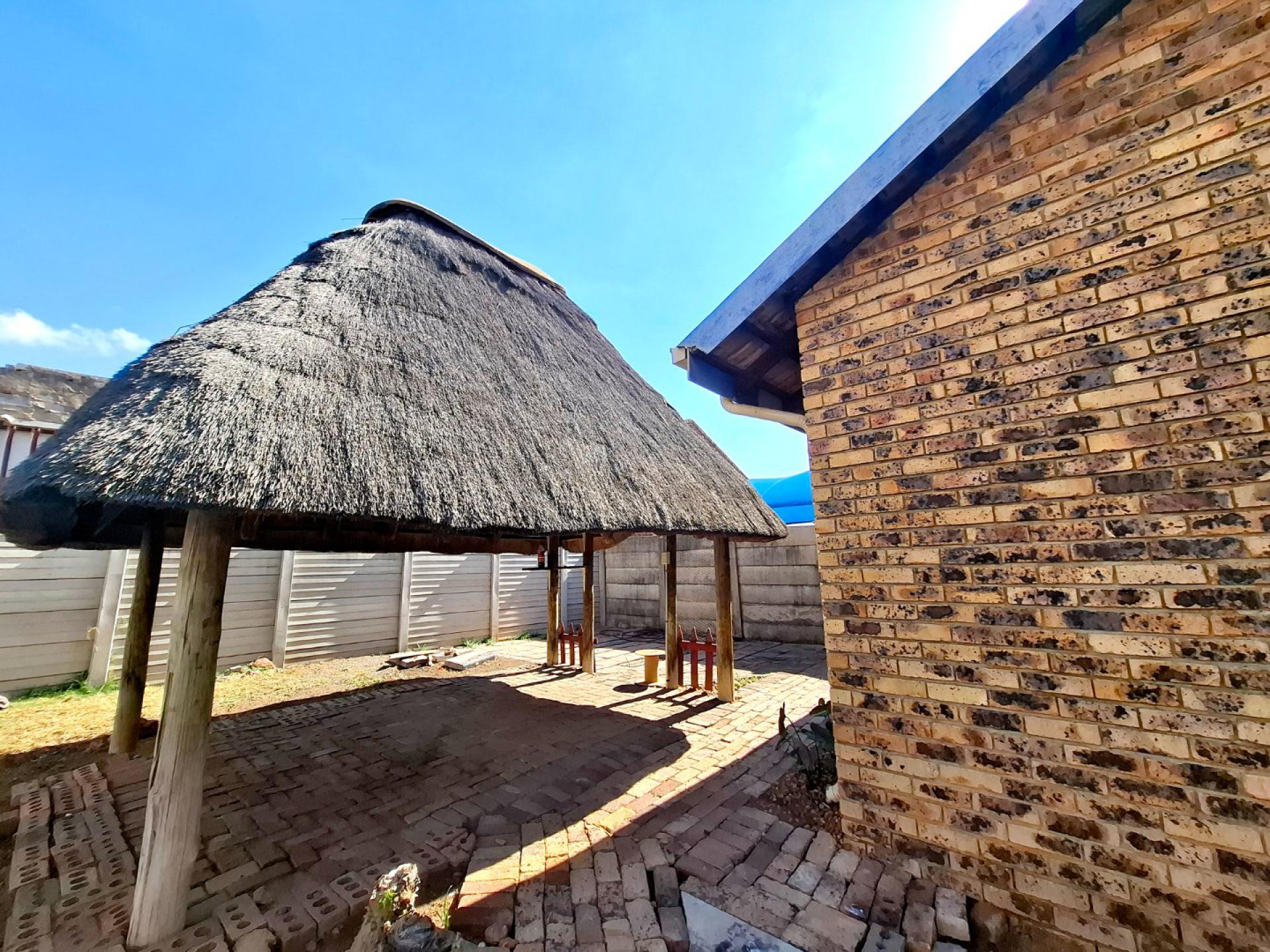  of property in Bendor