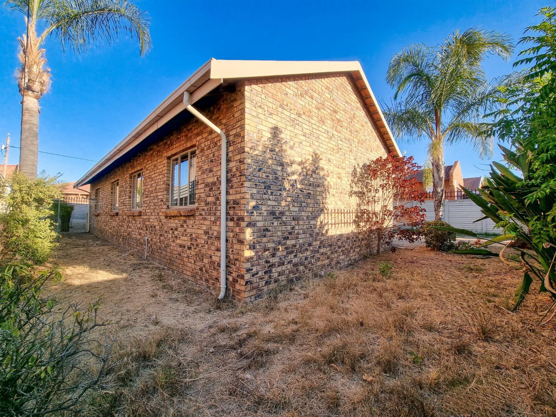  of property in Bendor