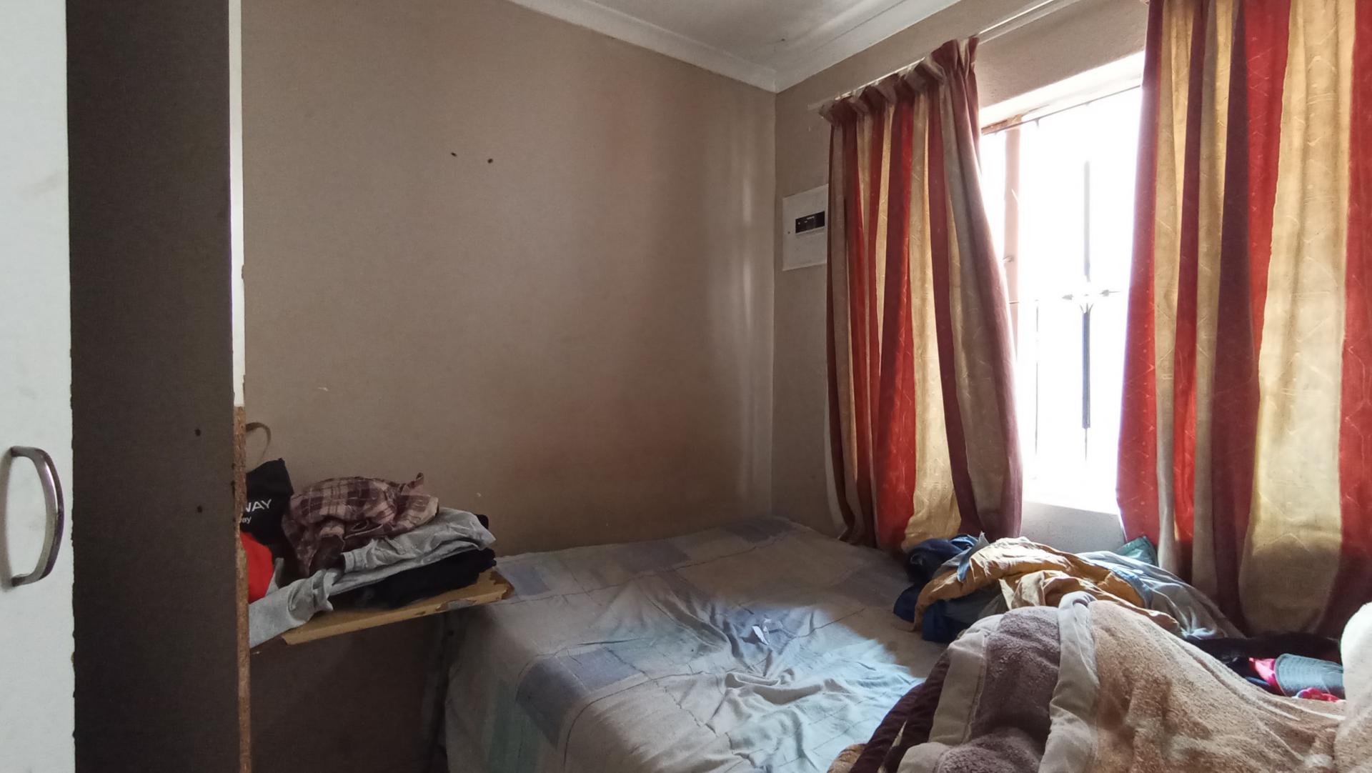 Bed Room 2 - 21 square meters of property in Kaalfontein