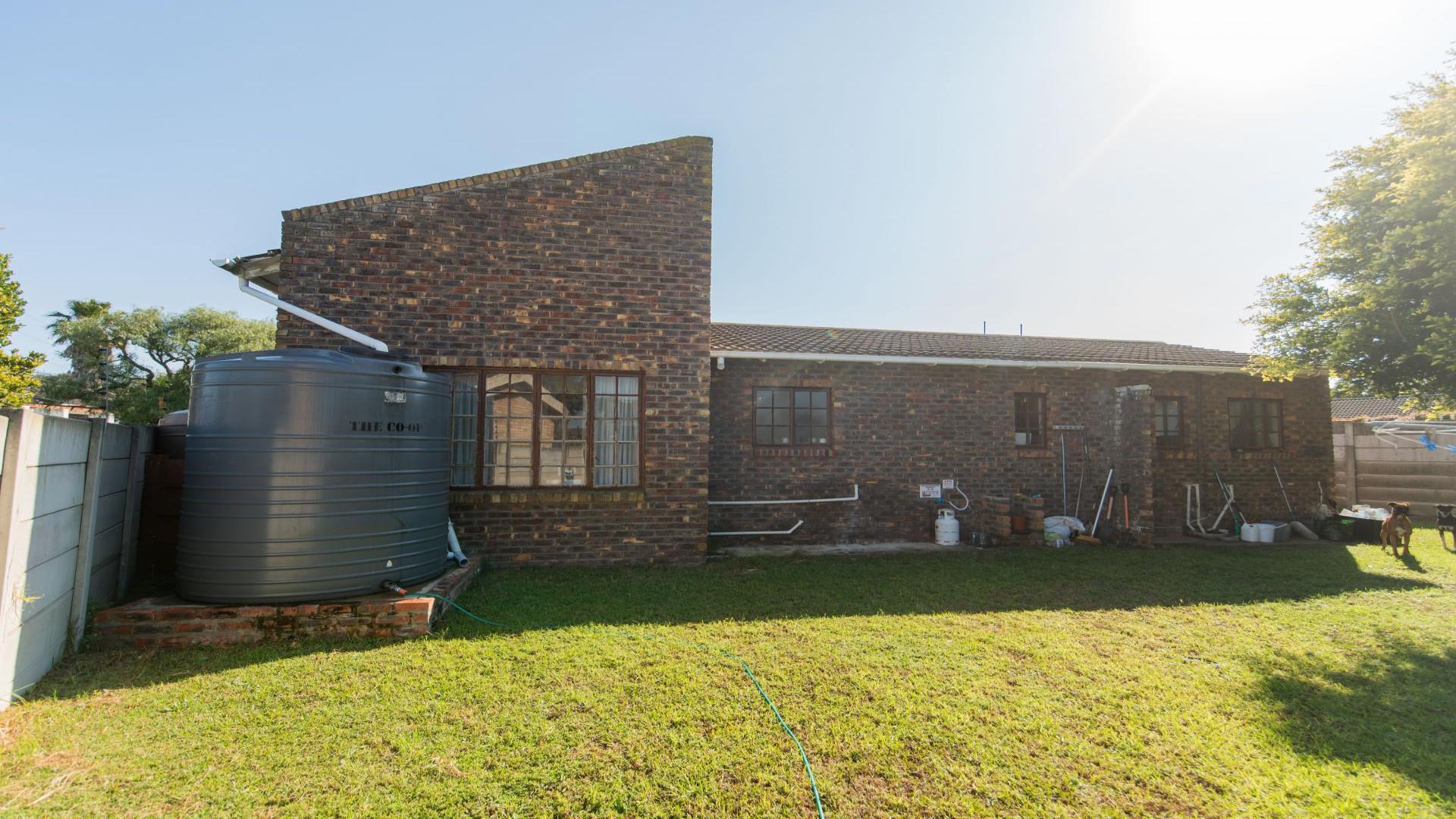 Backyard of property in Springfield