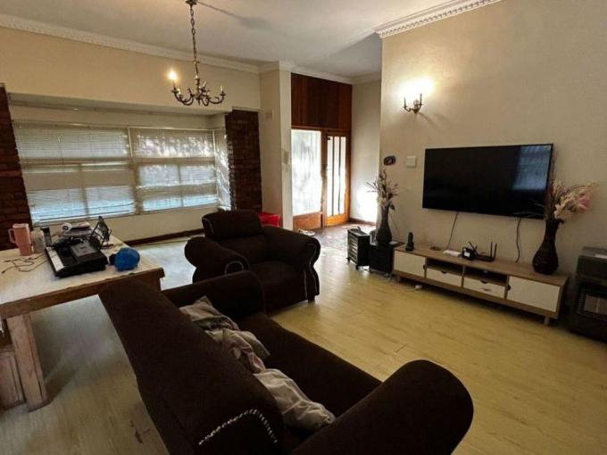4 Bedroom House for Sale For Sale in Boston - MR692881