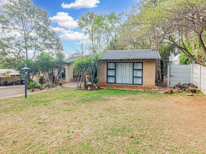 4 Bedroom House for Sale For Sale in Aldarapark - MR692890