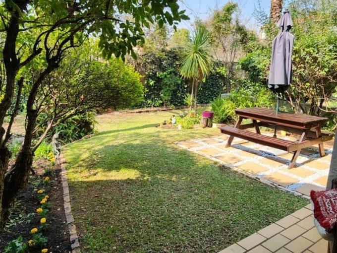 2 Bedroom Apartment for Sale For Sale in Sunninghill - MR692920