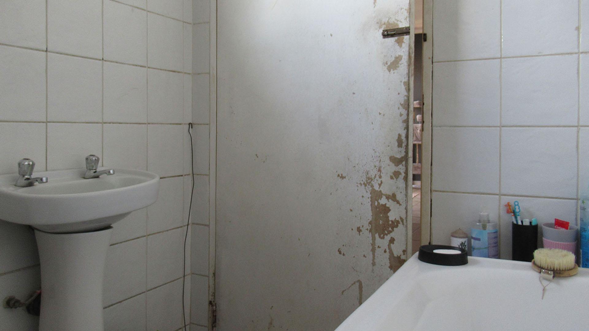 Bathroom 3+ - 3 square meters of property in Eldorado Park AH