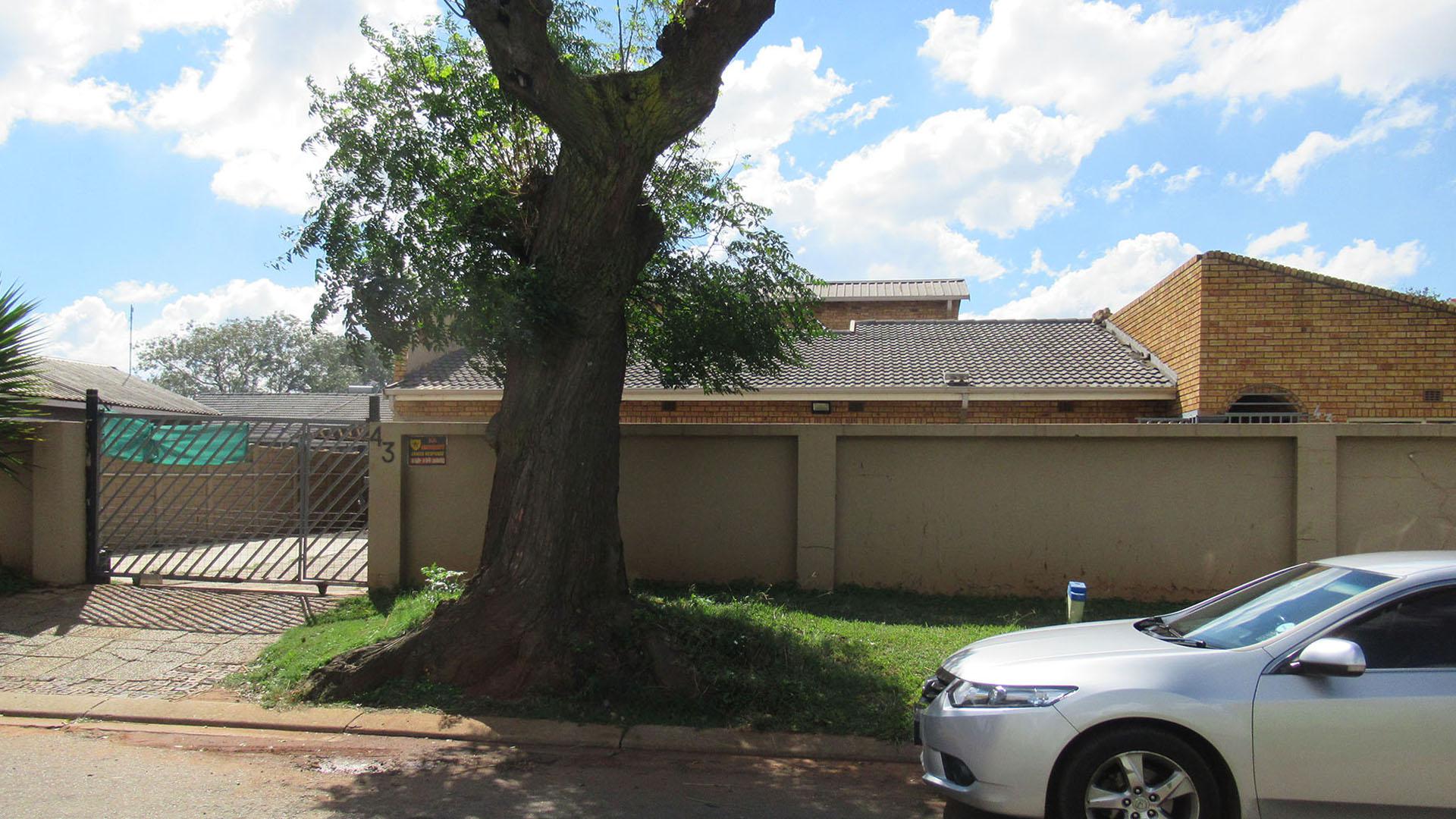 Front View of property in Eldorado Park AH