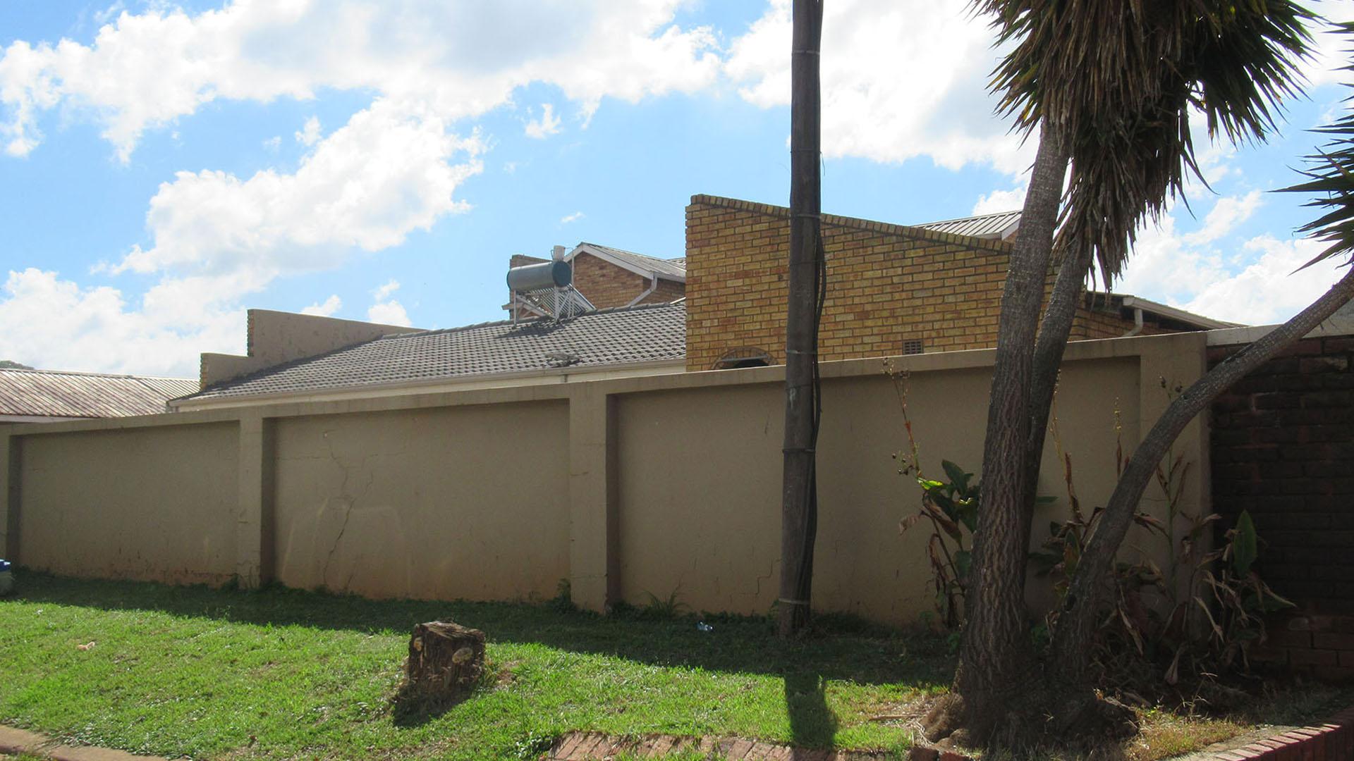 Front View of property in Eldorado Park AH
