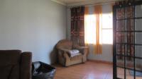 Lounges - 39 square meters of property in Eldorado Park AH