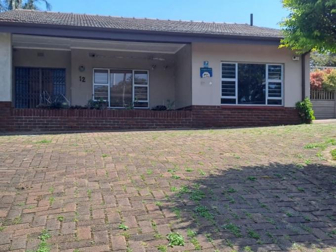 5 Bedroom House for Sale For Sale in Athlone Park - MR692951