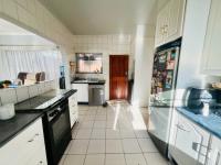  of property in Suideroord