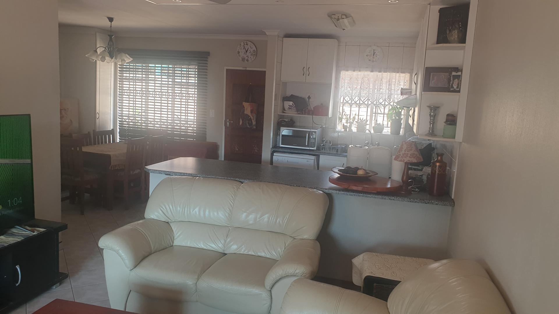  of property in Rooihuiskraal North