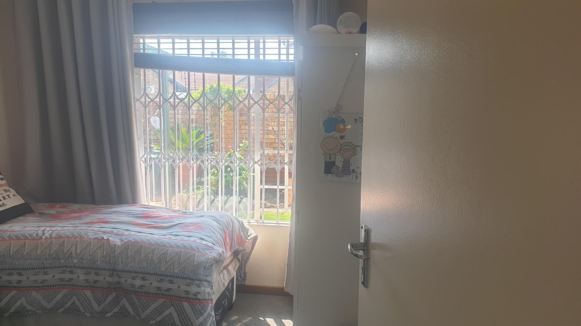  of property in Rooihuiskraal North