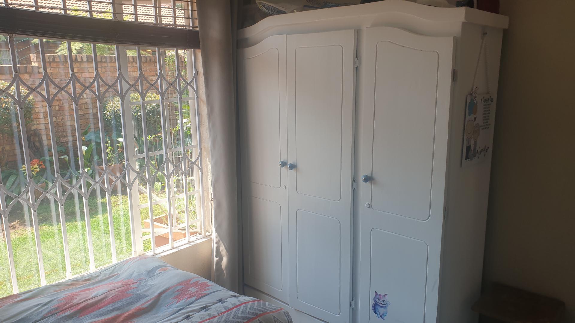  of property in Rooihuiskraal North