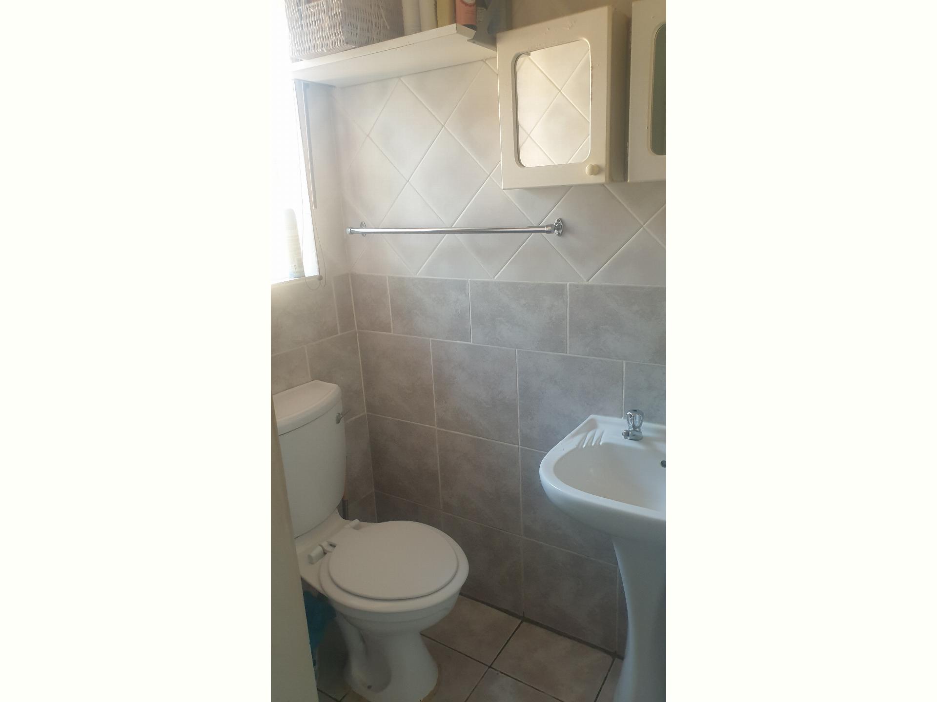  of property in Rooihuiskraal North