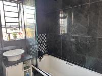  of property in Riverside View