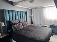  of property in Riverside View