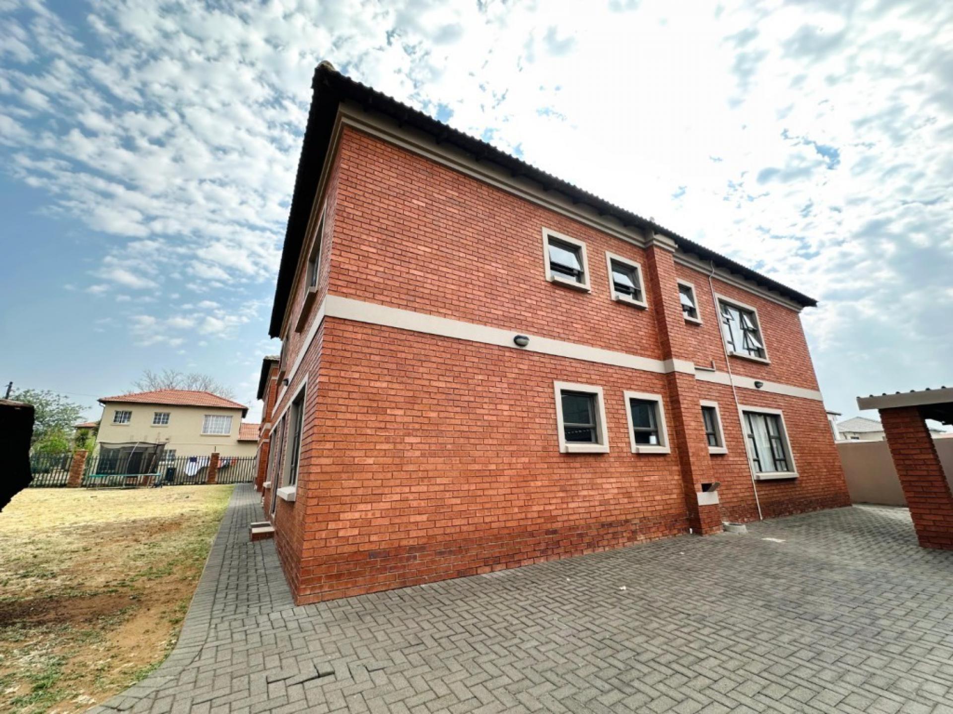  of property in Elandspark