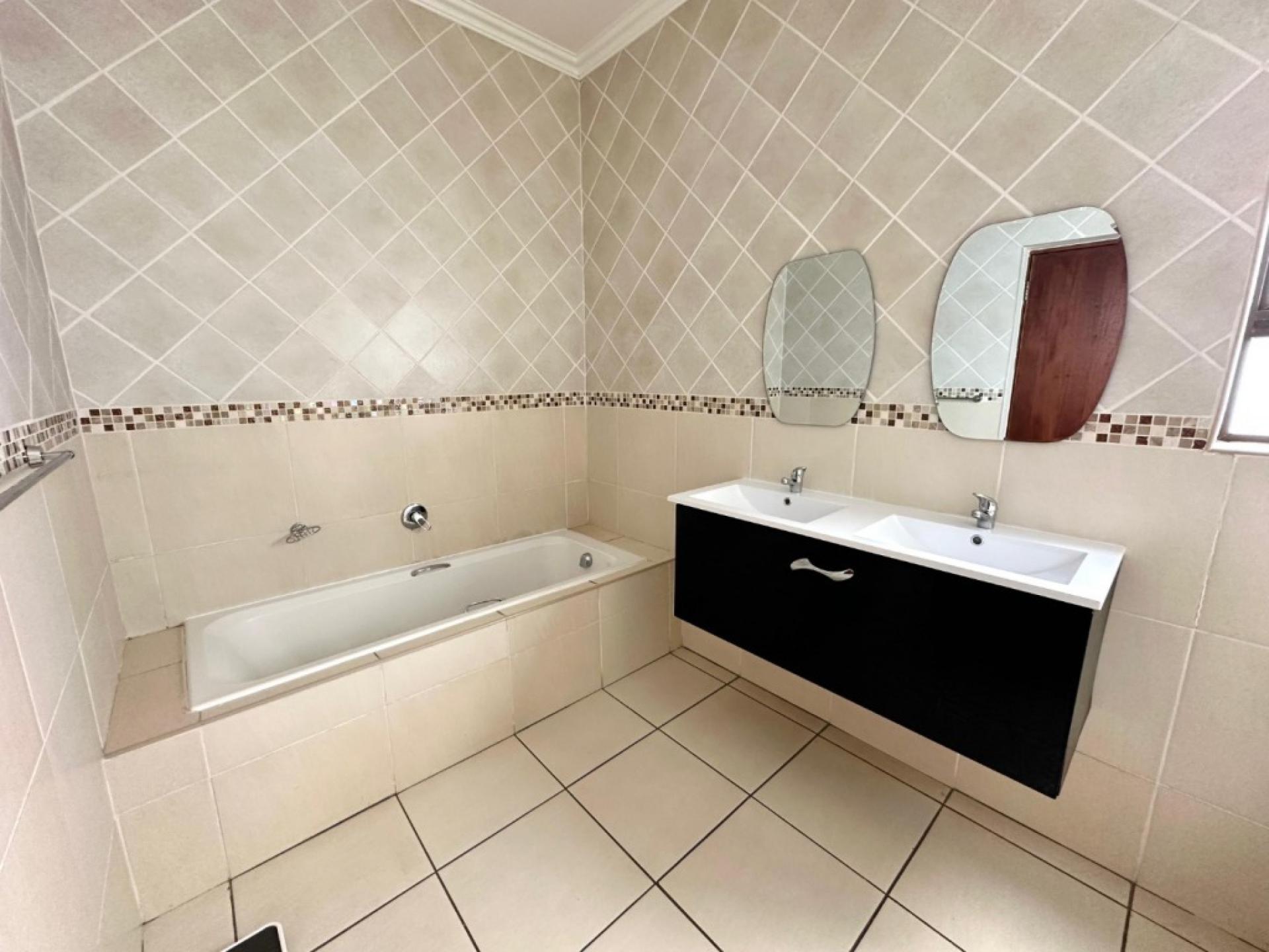  of property in Elandspark