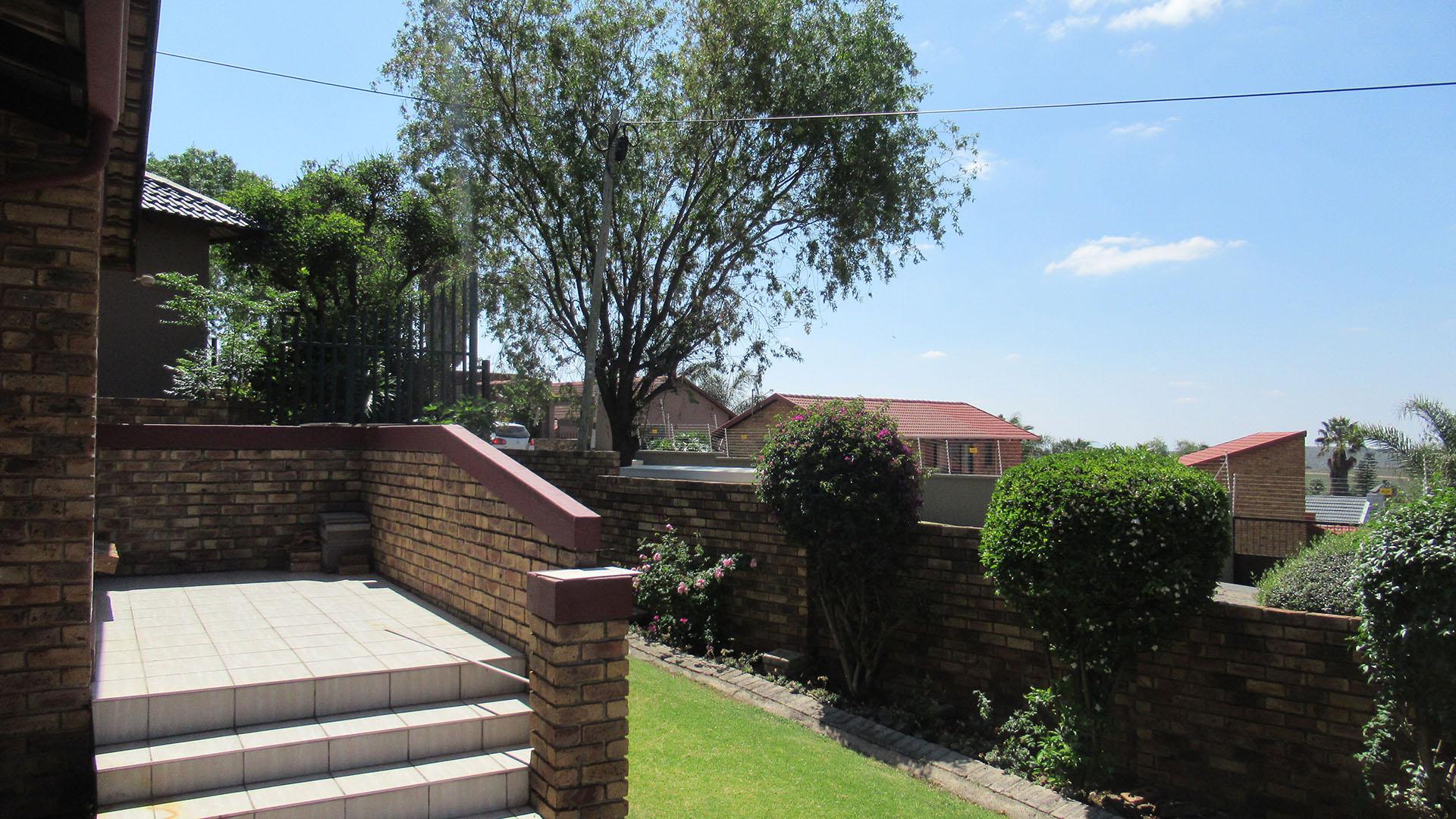 Garden of property in Noordheuwel