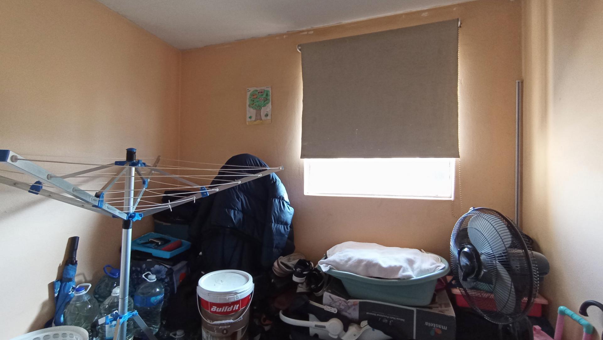 Bed Room 2 - 8 square meters of property in Lindhaven