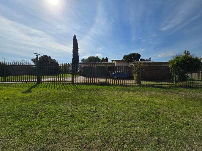 3 Bedroom House for Sale For Sale in Hendrina - MR693050