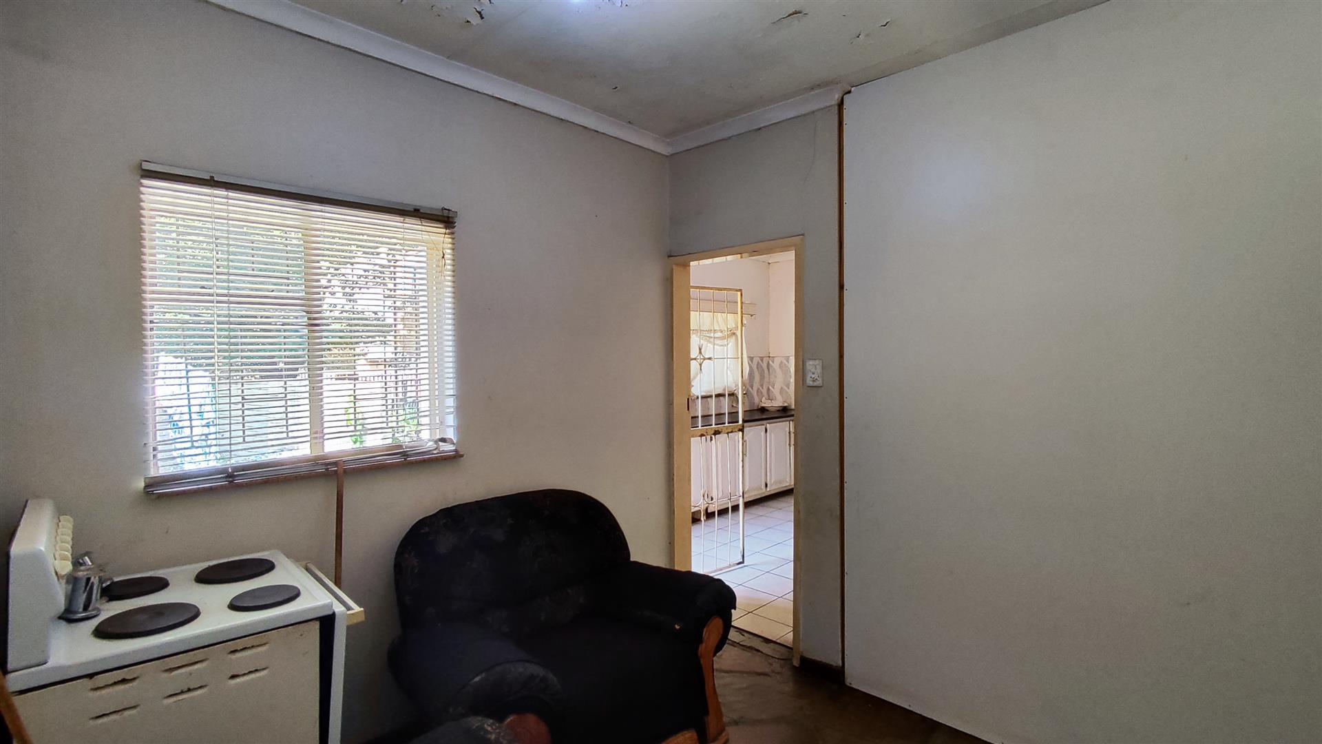 Dining Room - 9 square meters of property in Sasolburg