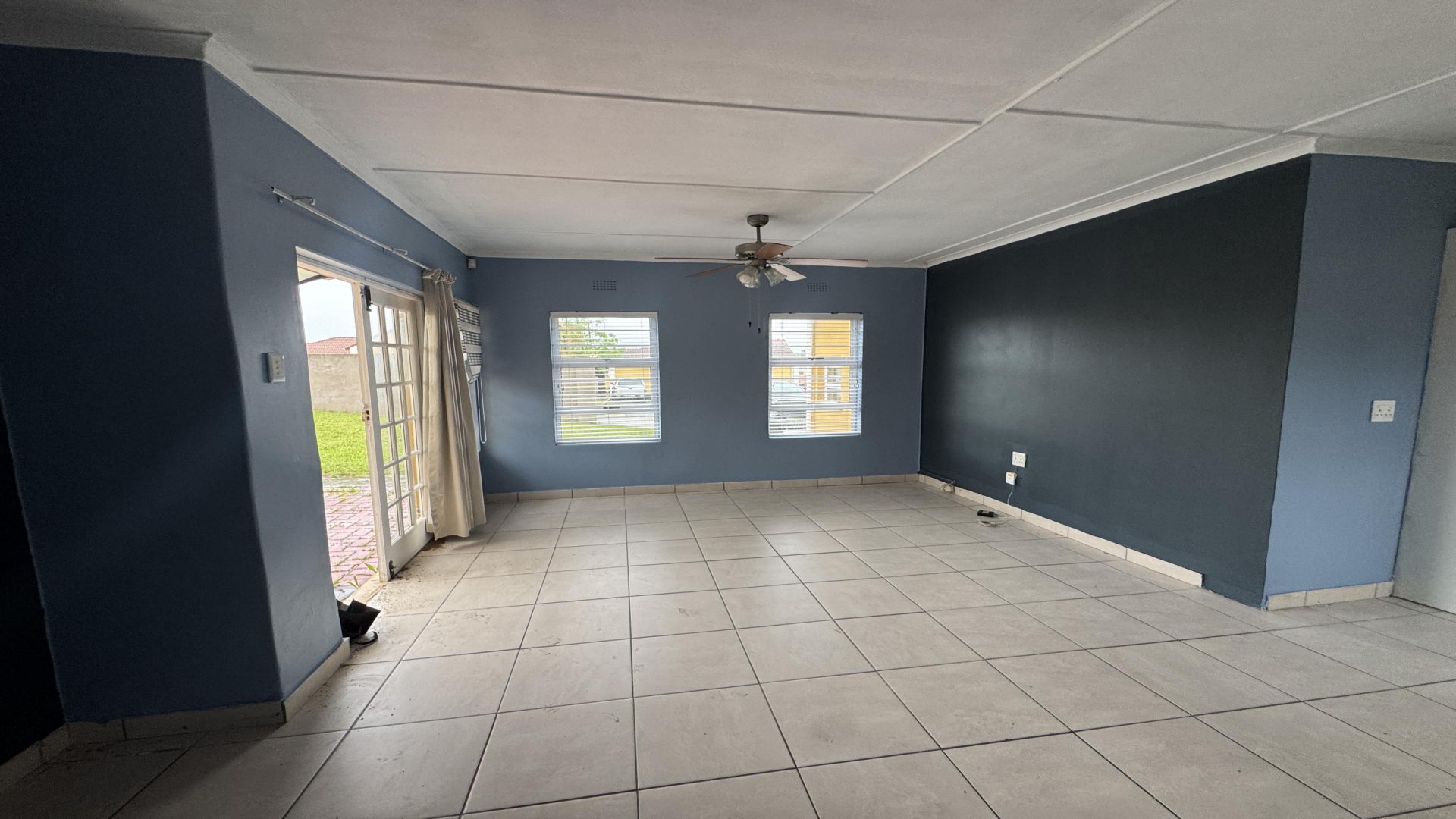 Lounges of property in East London