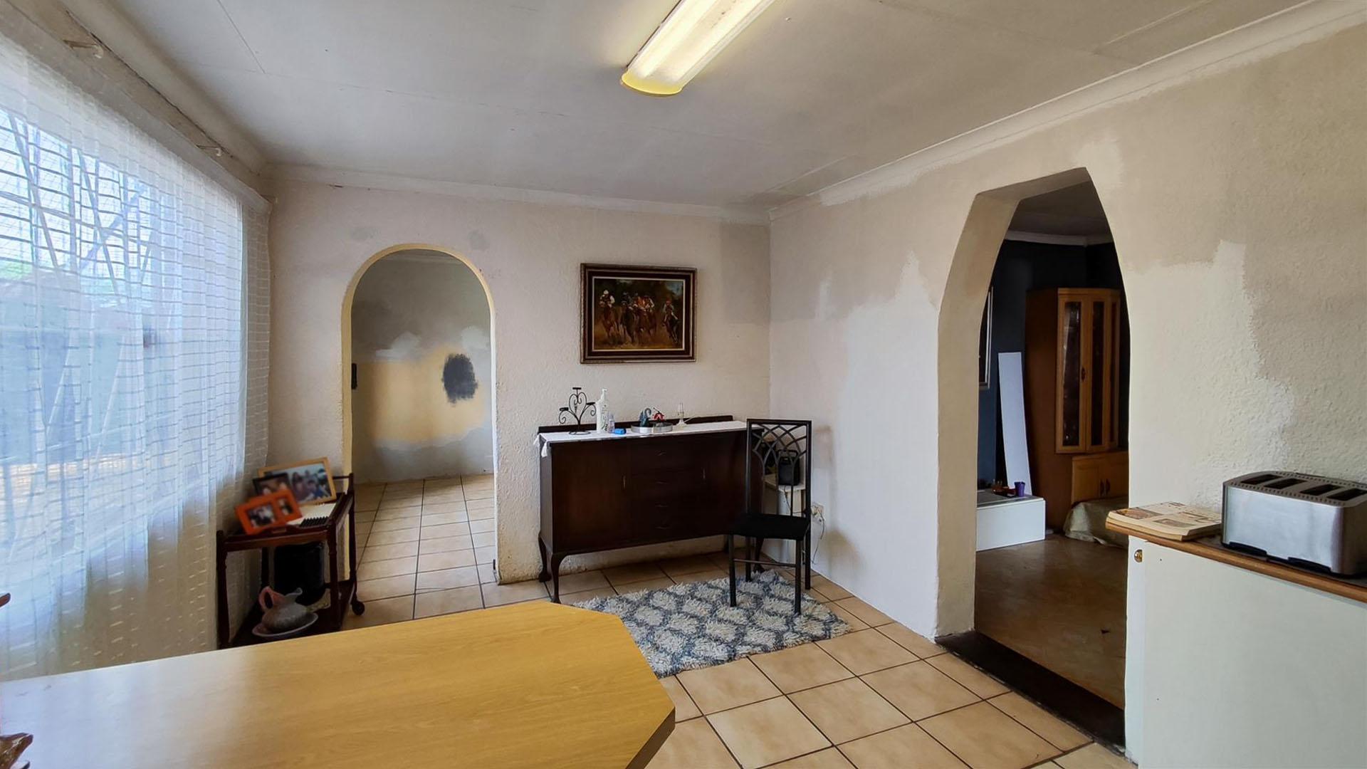Kitchen - 46 square meters of property in Florentia