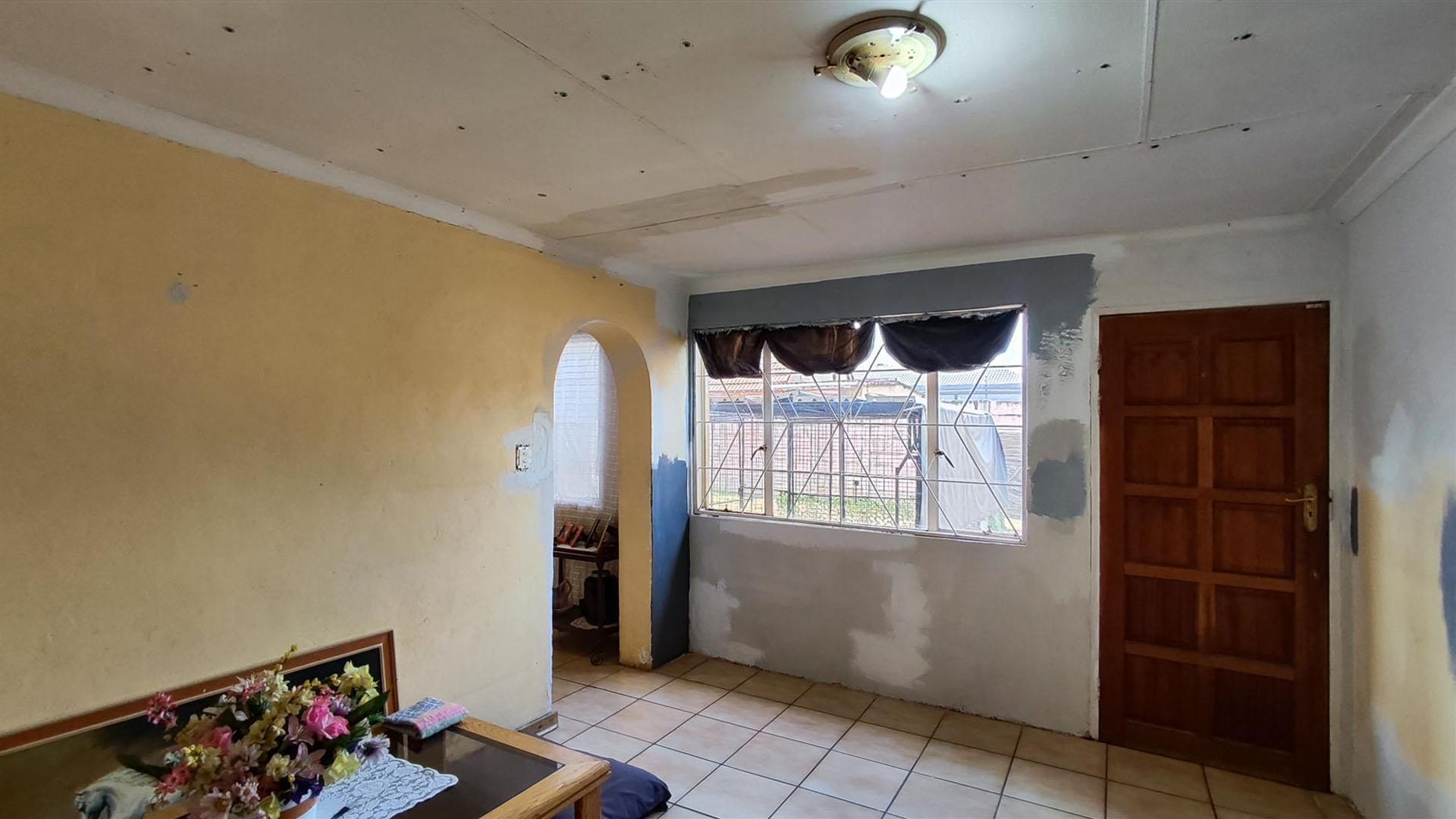 Dining Room - 26 square meters of property in Florentia