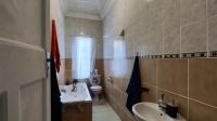 Bathroom 1 - 12 square meters of property in Florentia