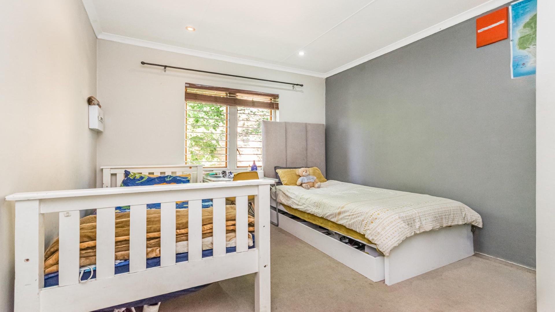 Bed Room 2 of property in Ruimsig