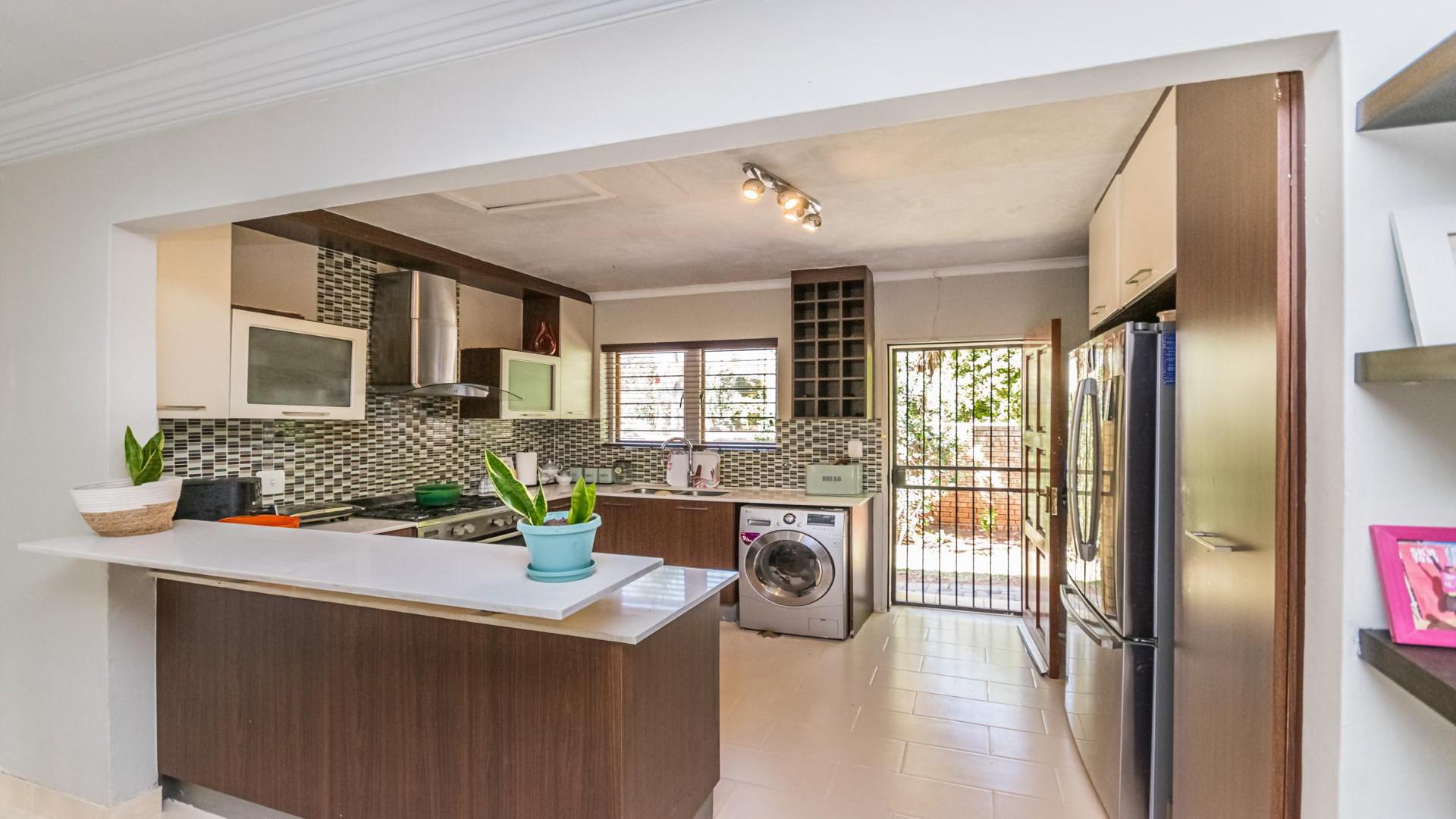 Kitchen of property in Ruimsig