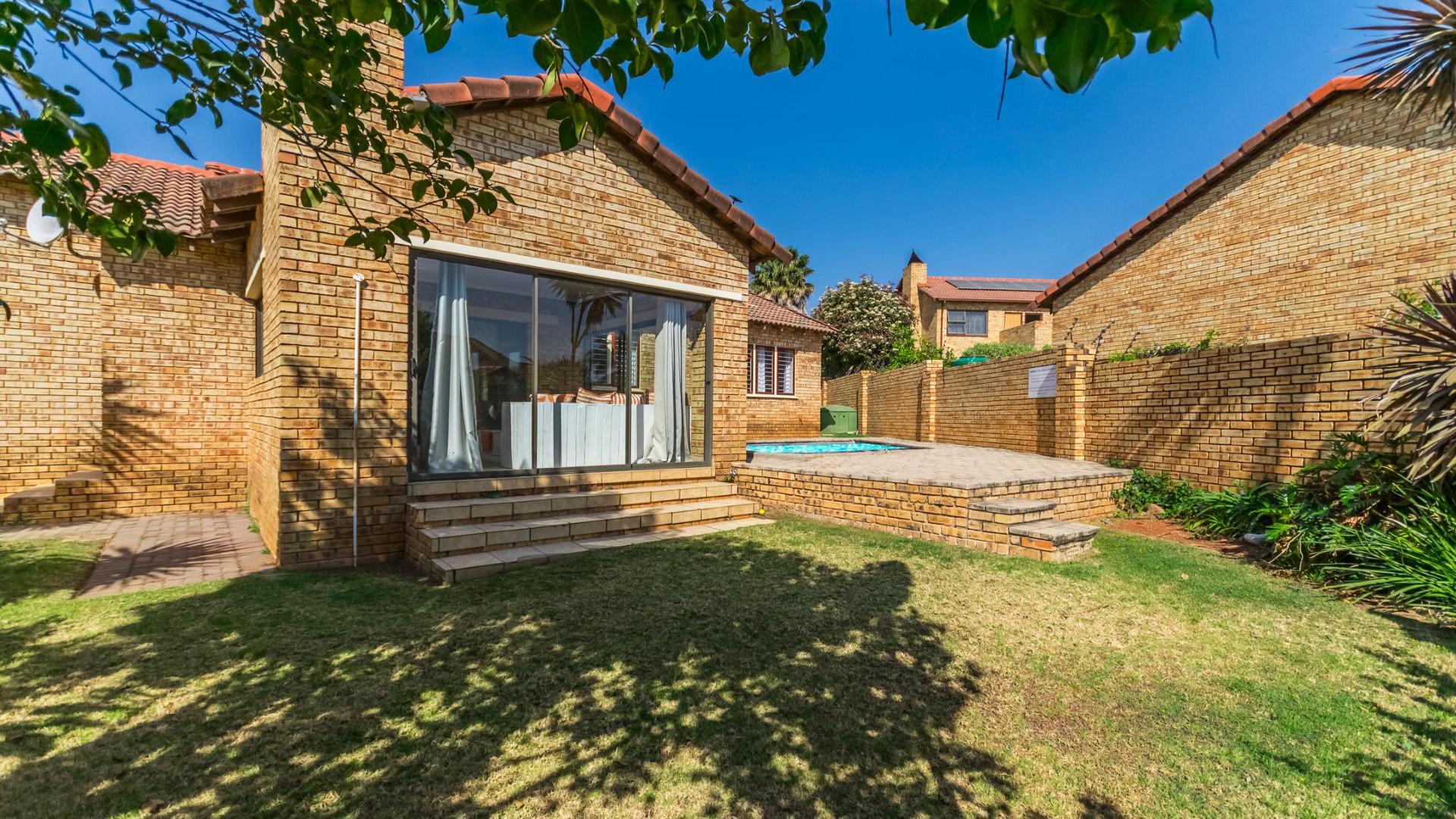 Backyard of property in Ruimsig