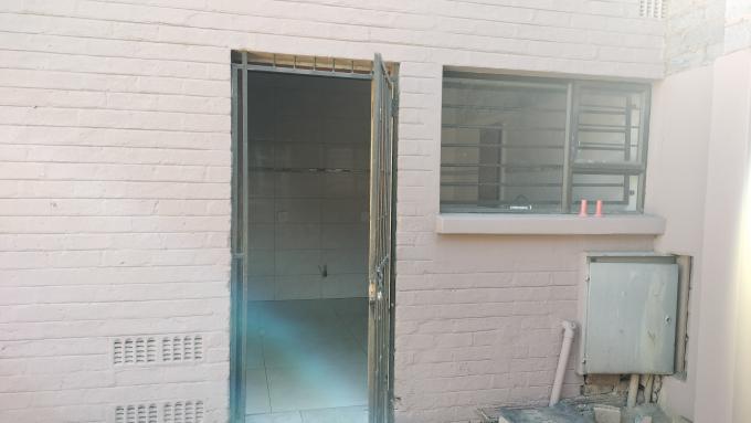 3 Bedroom House to Rent in Crown Gardens - Property to rent - MR693134