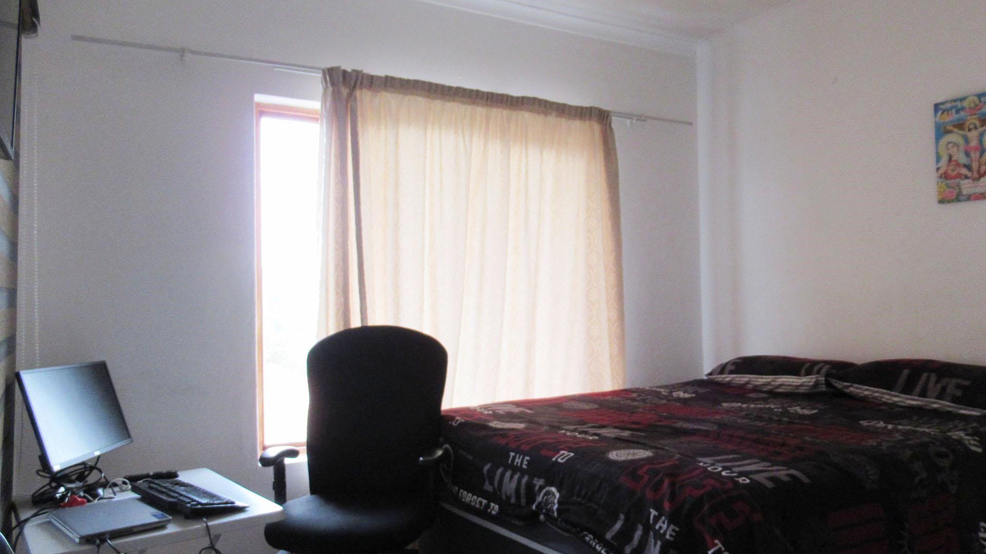 Main Bedroom - 14 square meters of property in Winchester Hills