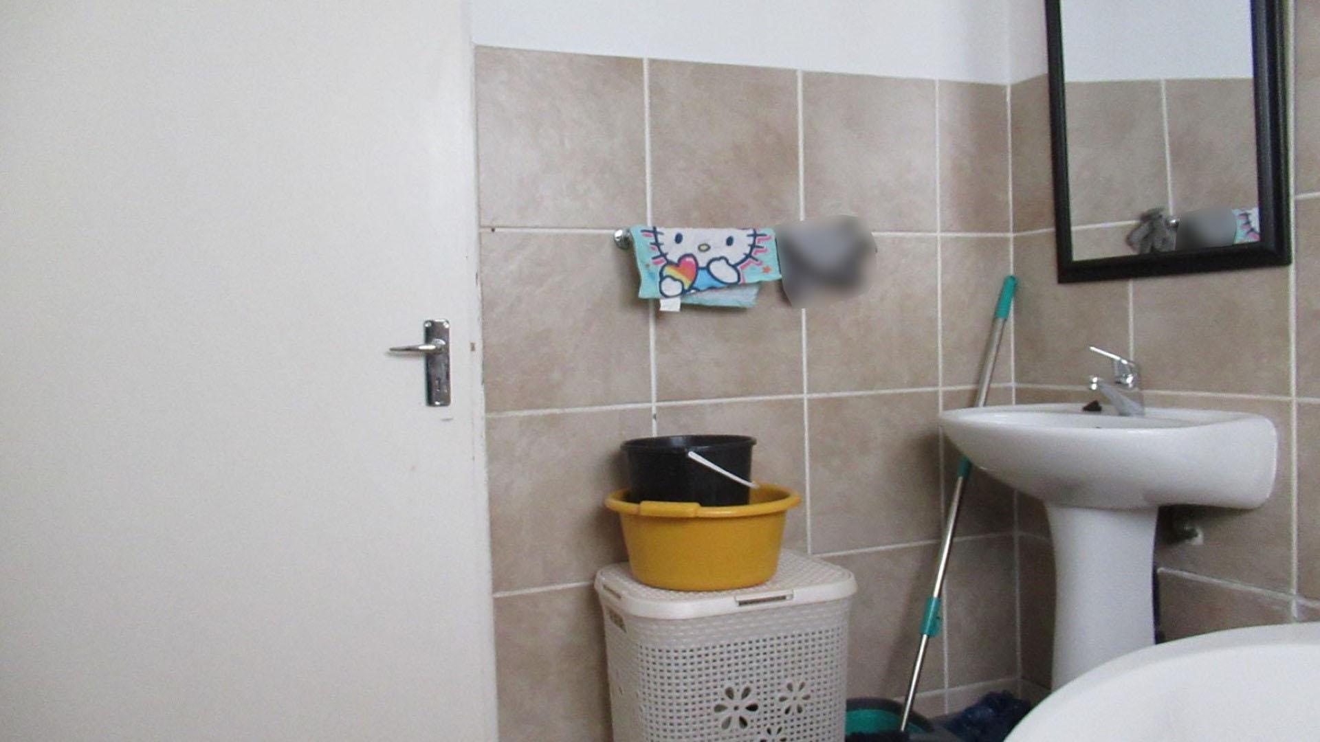 Bathroom 1 - 6 square meters of property in Winchester Hills