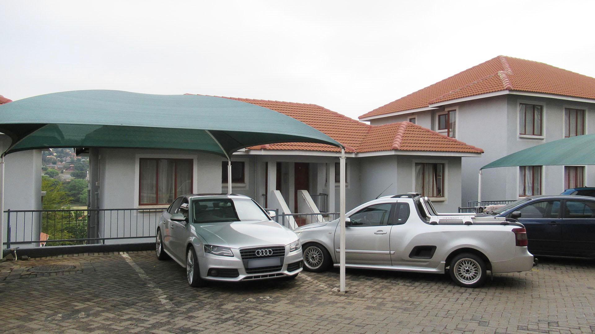 Front View of property in Winchester Hills