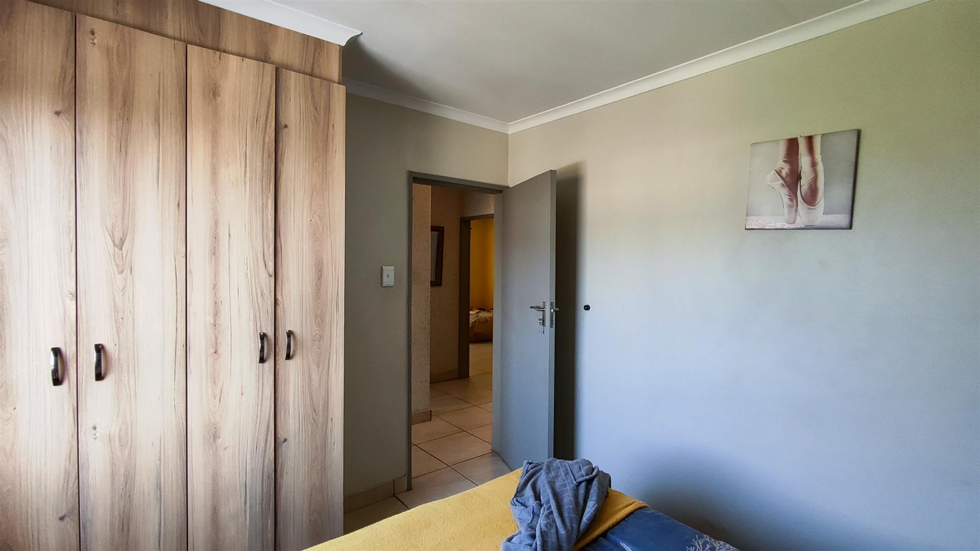 Bed Room 1 - 9 square meters of property in Albertsdal