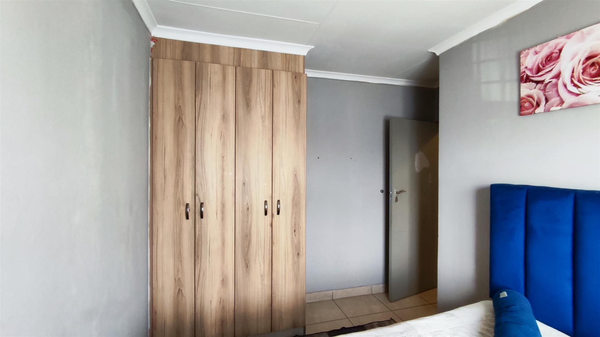 Bed Room 2 - 9 square meters of property in Albertsdal