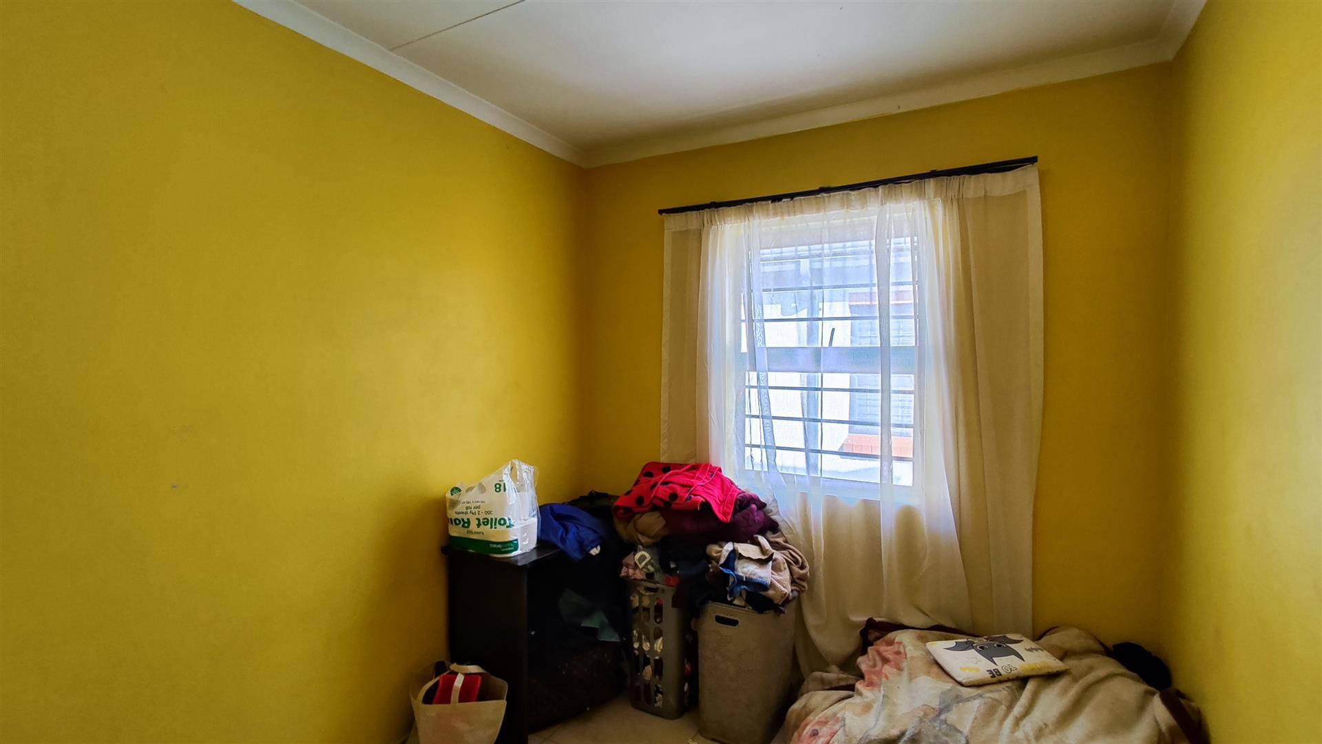 Bed Room 3 - 9 square meters of property in Albertsdal