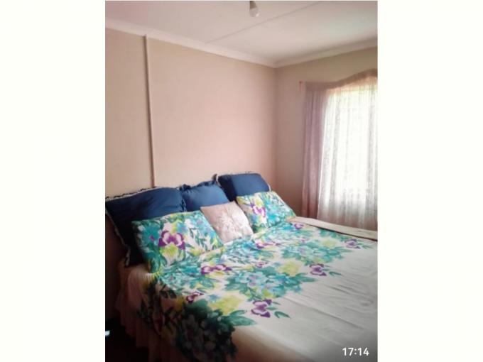 2 Bedroom House for Sale For Sale in Orange farm - MR693154