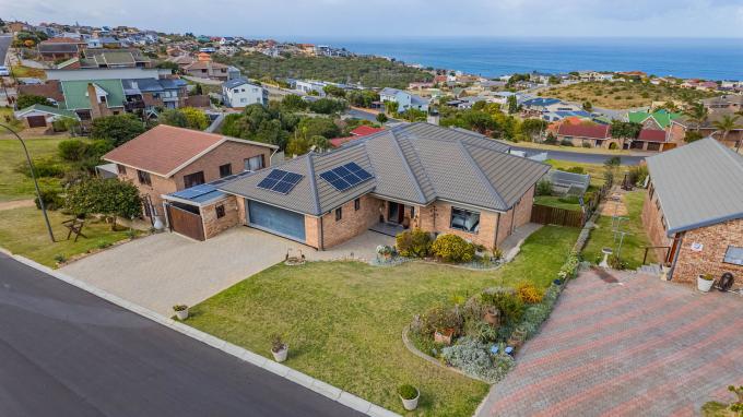 4 Bedroom House for Sale For Sale in Dana Bay - MR693163