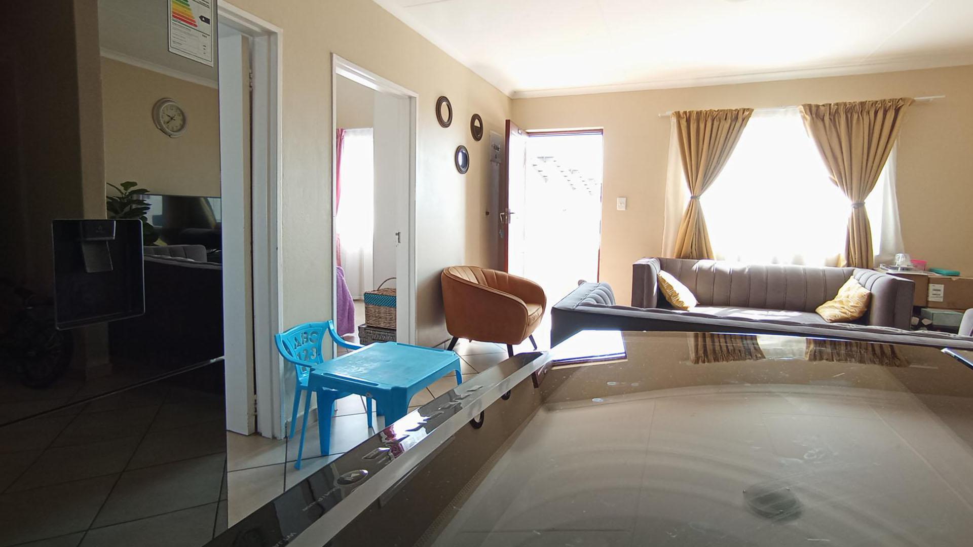 Kitchen - 7 square meters of property in Sagewood