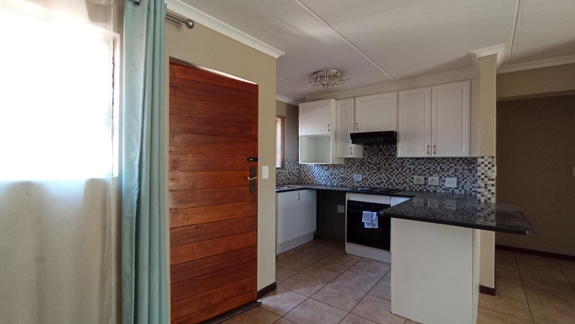 Dining Room - 9 square meters of property in Sunninghill