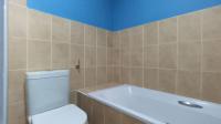 Bathroom 1 - 5 square meters of property in Sunninghill