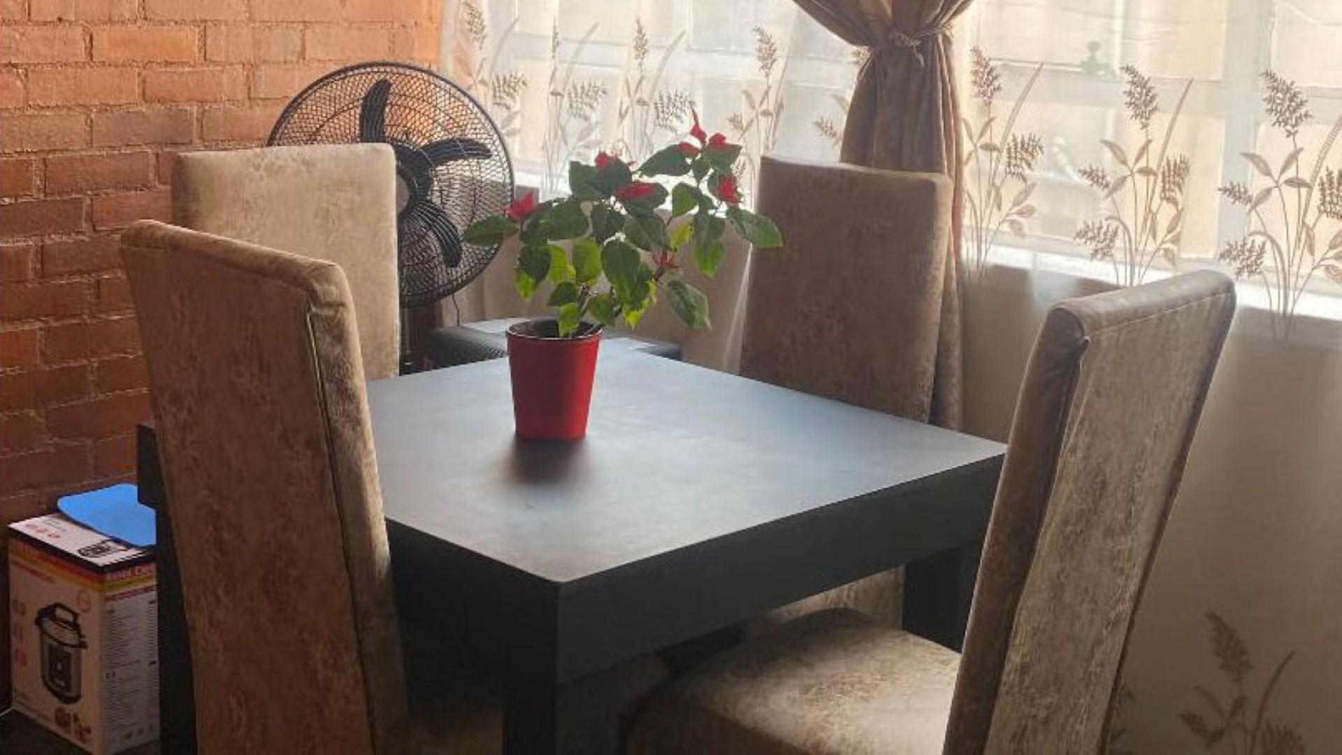 Dining Room of property in Marshallstown