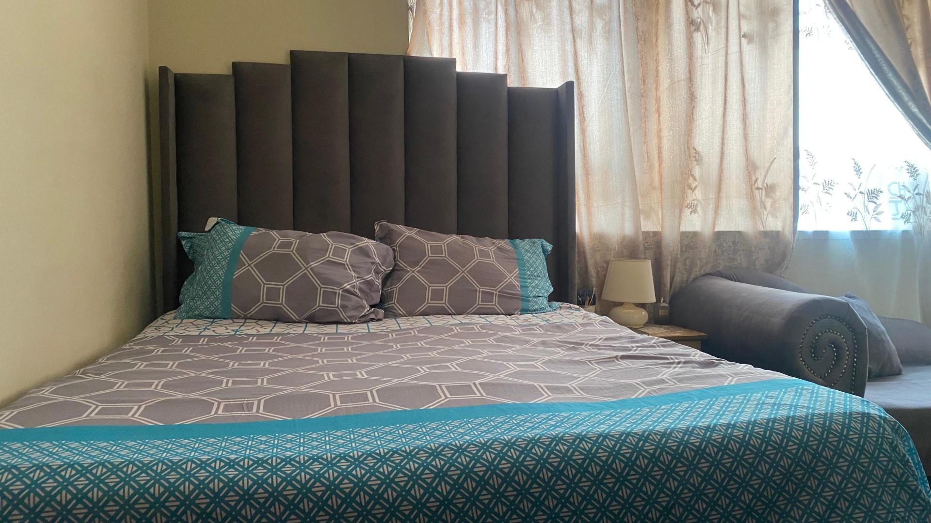 Bed Room 2 of property in Marshallstown