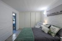  of property in Gordons Bay
